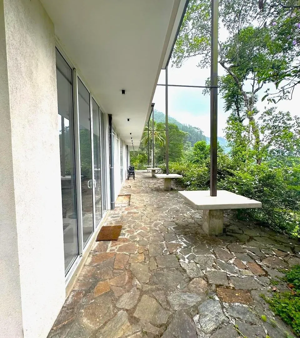 Flaming Tree Resorts Kiriwan Eliya Villa