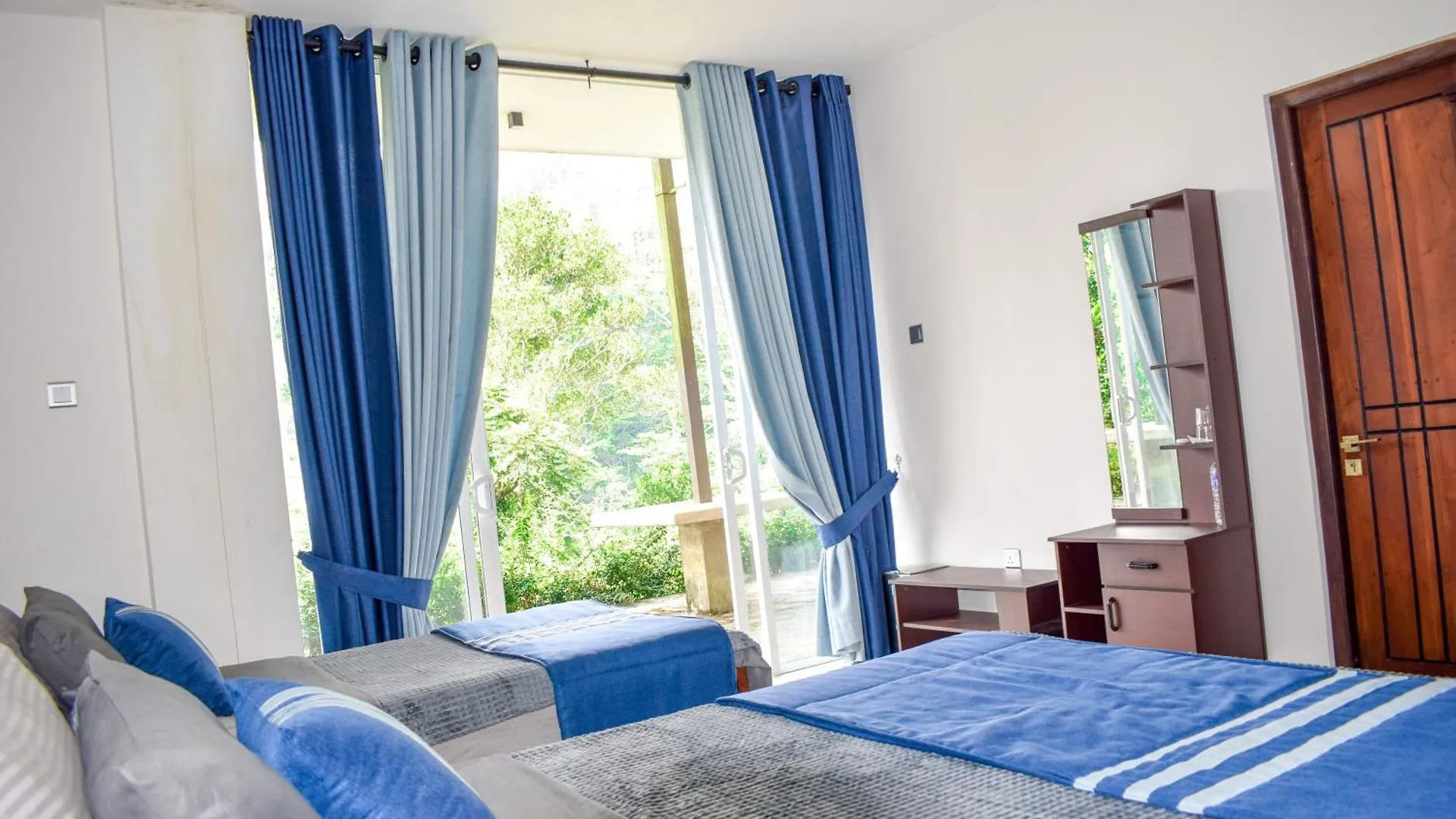 Flaming Tree Resorts Kiriwan Eliya