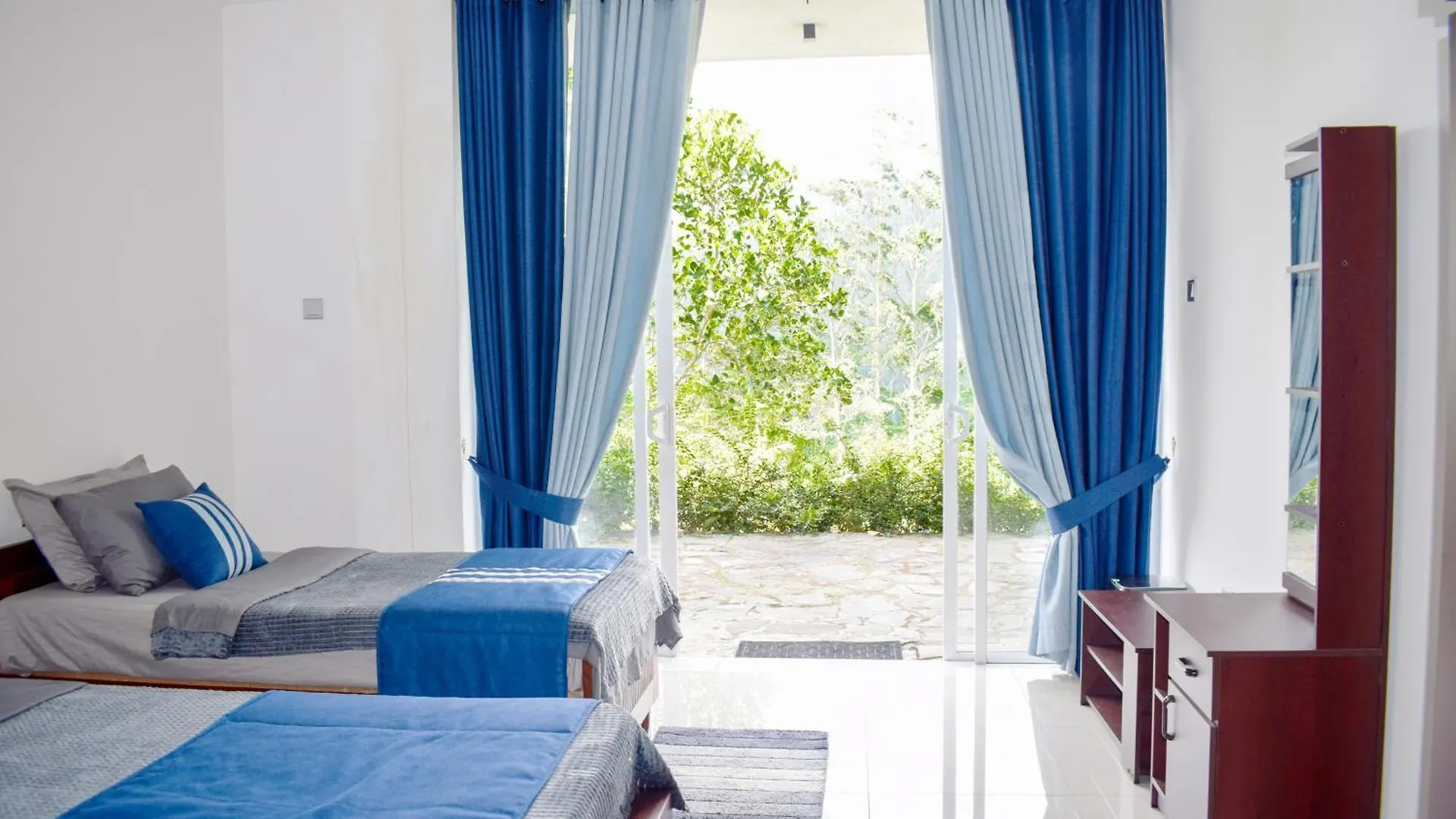Flaming Tree Resorts Kiriwan Eliya 0*,