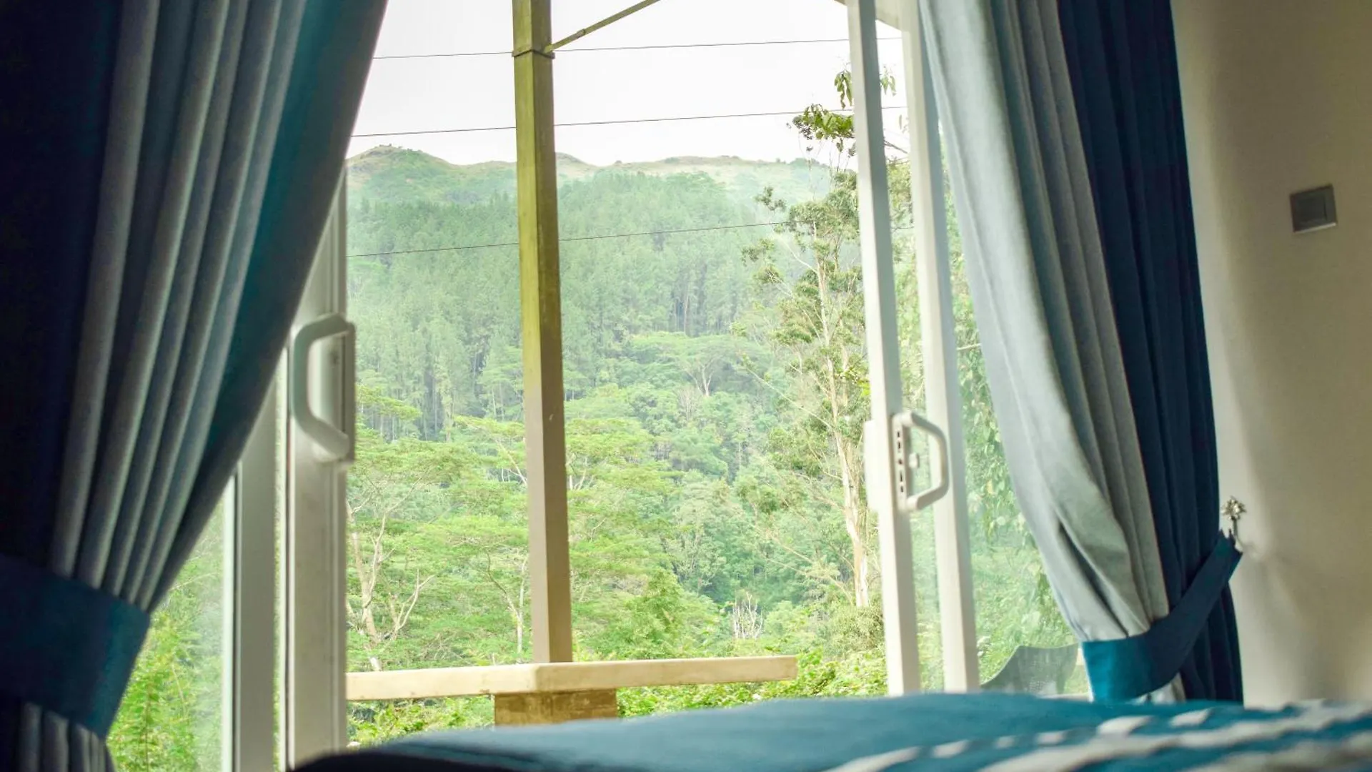 Flaming Tree Resorts Kiriwan Eliya